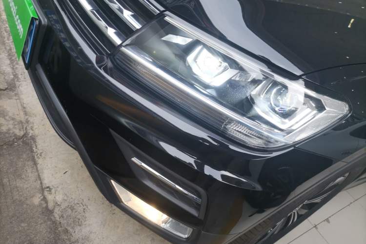 Used Volkswagen Tiguan L 2021 330TSI Automatic Two-Wheel Drive Smart Edition
