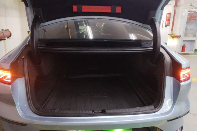 Used BYD Han 2023 EV Champion Edition 506KM Front-Wheel-Drive Premium Model
