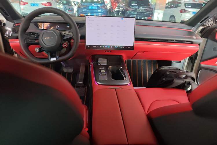 Used  SU7 2024 Rear-Drive Ultra-Long Range Advanced Pro-Level Intelligent Driving Version
