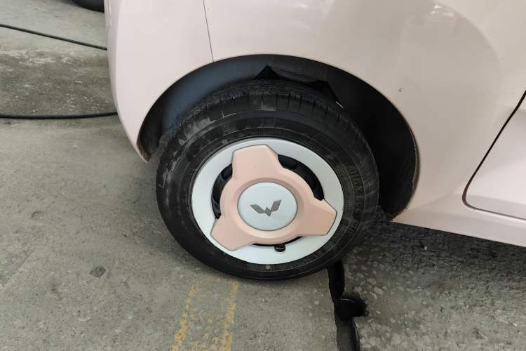 Used Wuling Hongguang MINIEV 2021 Macaron Premium Model – Lithium Iron Phosphate
