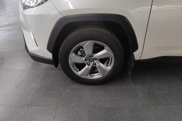 Used Toyota RAV4 2020 2.0L CVT Two-Wheel Drive Fashion Edition
