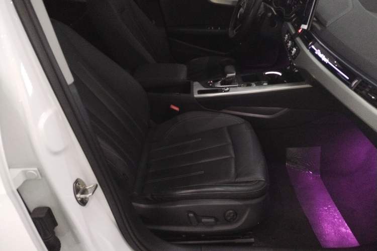 Used Audi A4L 2020 40 TFSI Fashionable and Elegant Model