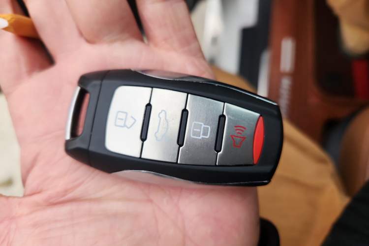 Used Haval H9 2015 2.0T Four-Wheel Drive Luxury 7-Seater
