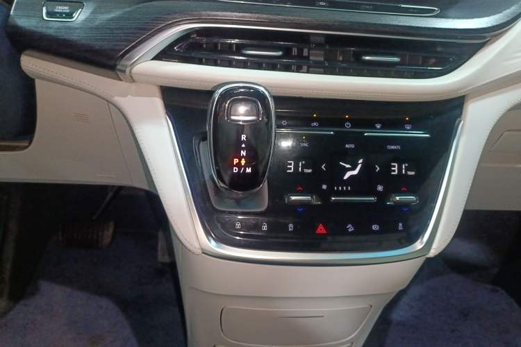 Used Buick GL8 2022 Avenir Avia Four-Seat Prestige Edition
