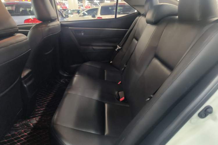 Used Toyota Levin 2017 Revised Dual-Engine 1.8H GS E-CVT Elite Sunroof Version China V Standard