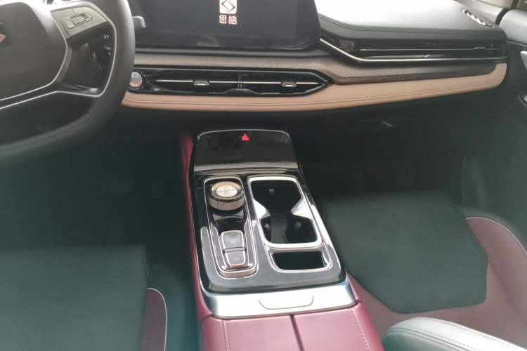 Used SOL QX 2022 300T DCT Moon Exploration Edition
