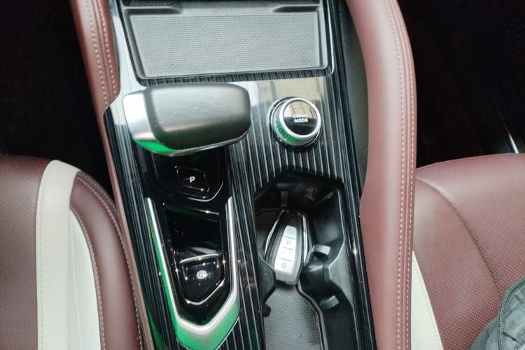 Used Geely Auto Monjaro L 2023 2.0TD High-Power Automatic Two-Wheel Drive Flagship Version
