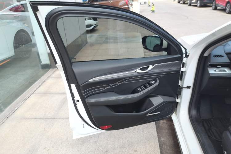 Used Geely Auto Preface 2023 2.0TD Luxury Version
