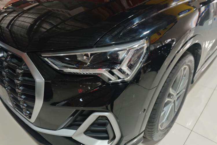 Used Audi Q3 2022 40 TFSI Fashion Dynamic Model