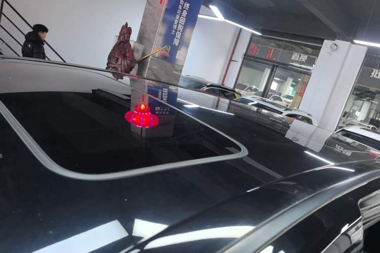 Used Honda Elysion 2019 2.0L Hybrid Supreme Edition
