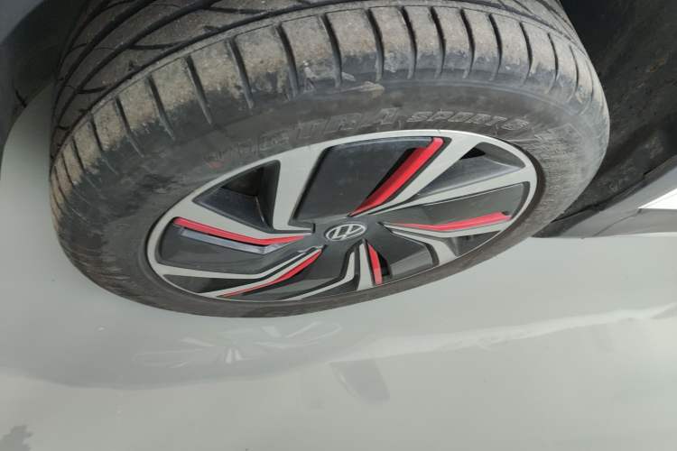 Used Volkswagen Tharu 2024 300TSI Two-Wheel-Drive Moon Luxury Edition