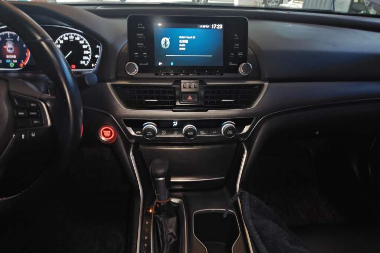 Used Honda Accord 2018 260TURBO Luxury Edition China V Emission Standard
