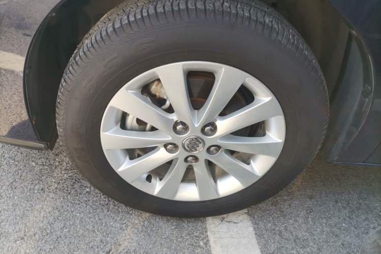 Used Buick GL8 2014 2.4L LT Luxury Business Executive Edition
