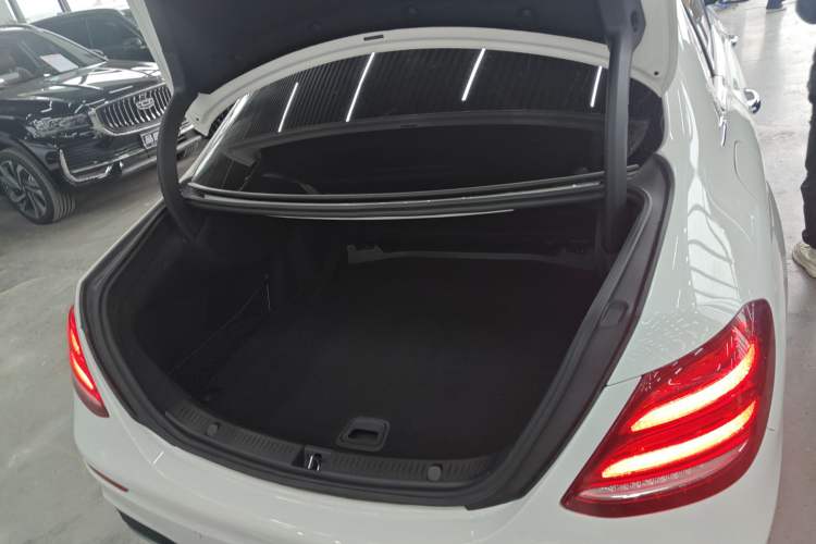 Used Mercedes-Benz E-Class 2019 E 200 L Sport Edition
