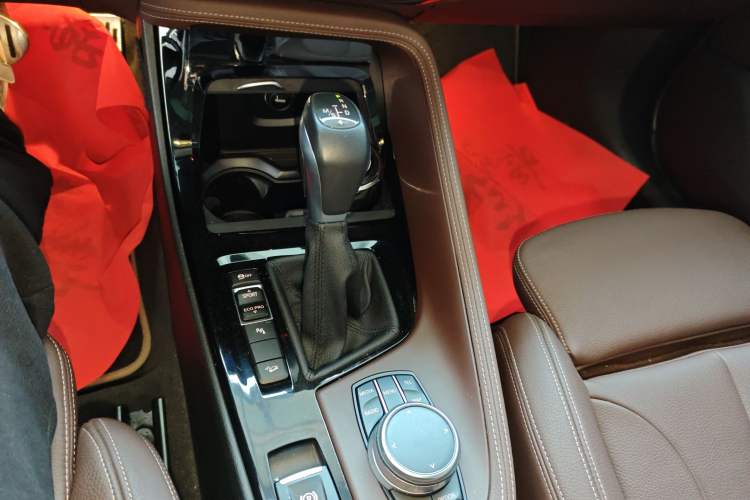 Used BMW X1 2016 xDrive20Li Luxury Model
