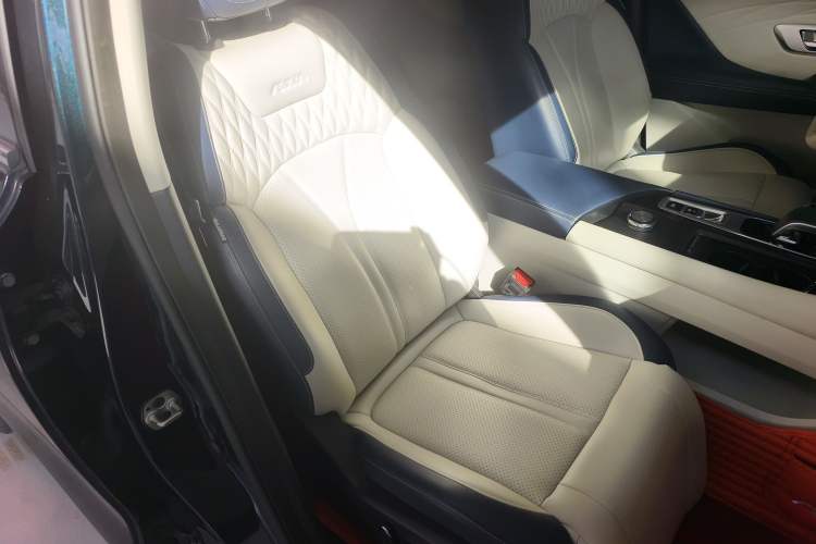 Used Dongfeng Aeolus Huge 2022 Mach Power 1.5T Dare-to-Love Edition