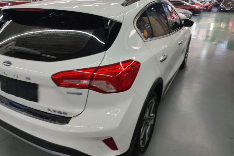 Used Ford Focus Active 2021 EcoBoost 180 Automatic Trendy Model