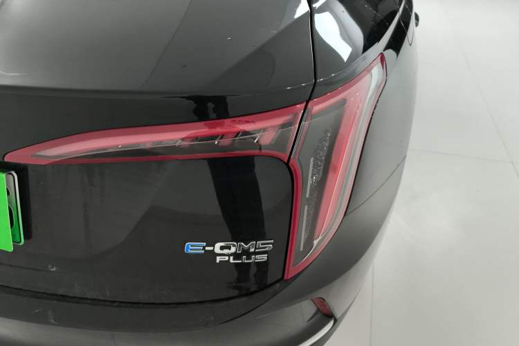 Used Hongqi E-QM5 2024 610 km PLUS
