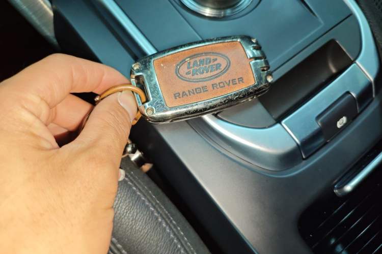 Used Land Rover Discovery Sport 2018 240 PS SE Version
