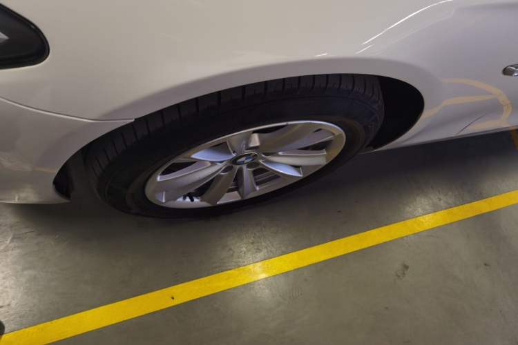 Used BMW 5 Series 2015 520i Elegant Edition
