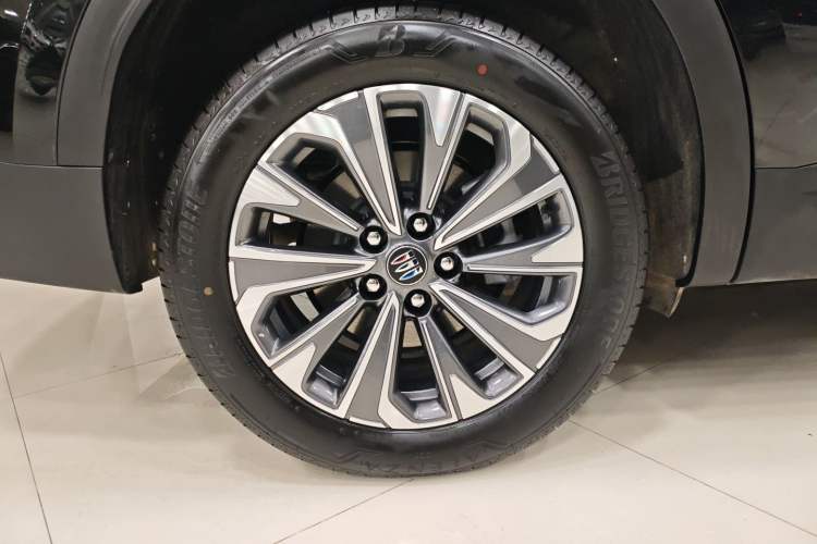 Used Buick Envision 2025 Encore Plus 28T All-Wheel-Drive Platinum Edition
