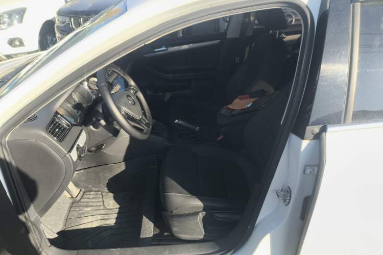 Used Volkswagen Sagitar 2018 180TSI DSG Prestige Edition
