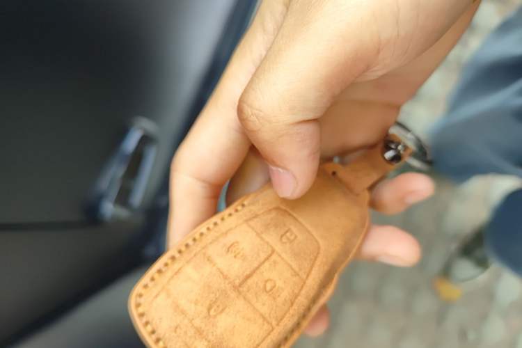 Used  BJ40 2023 2.0T Automatic Four-Wheel Drive Urban Hunter Edition Chivalrous Type
