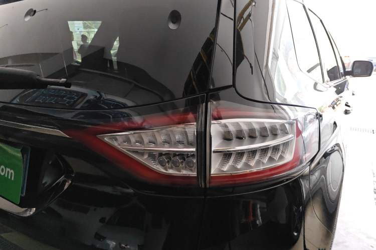 Used Ford Edge 2016 EcoBoost 245 Two-Wheel-Drive Titanium 7-Seater