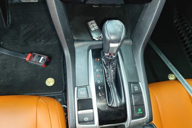 Used Honda Civic 2016 220TURBO CVT Luxury Edition
