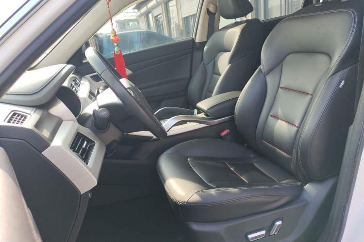 Used Geely Auto Emgrand X7 Sport 2020 1.8TD DCT Two-Wheel Drive Smart Connect 4G-Enabled Version