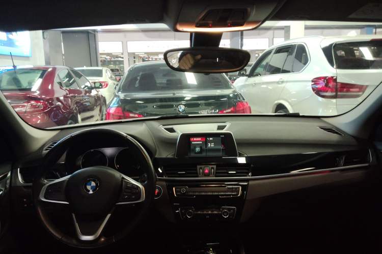 Used BMW X1 2018 sDrive18Li Luxury Model
