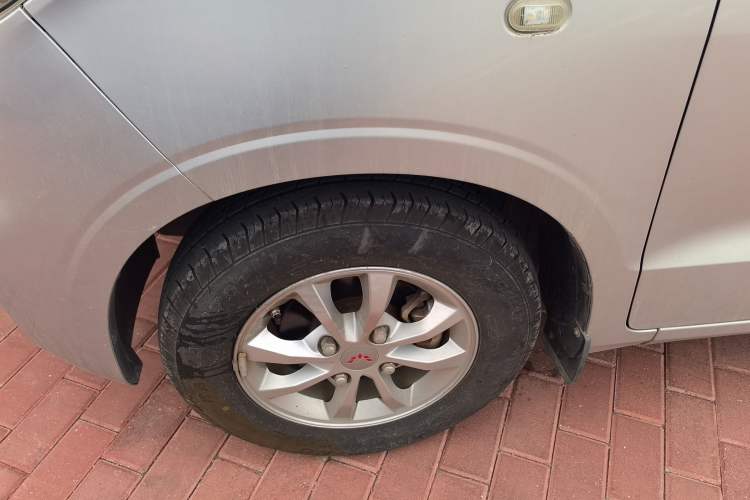 Used Wuling Hongguang V 2019 1.5L Enjoyment Version China VI LAR
