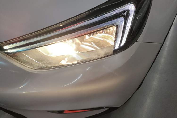 Used Buick Encore 2016 18T Automatic Two-Wheel Drive Urban Leading Edition
