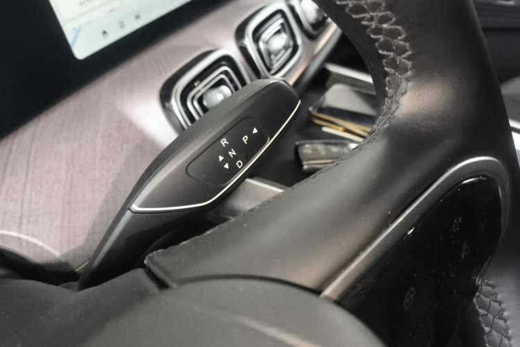 Used Chery Tiggo 9 C-DM 2025 1.5T 106KM Ultra-Comfort Edition 5 Seats Lithium-NMC
