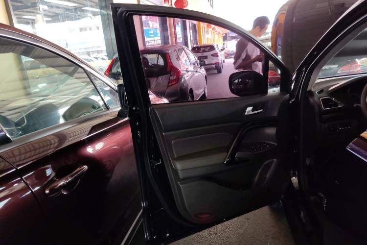 Used GAC Trumpchi GS4 2017 235T Automatic Two-Wheel Drive Luxury Smart Connectivity Version
