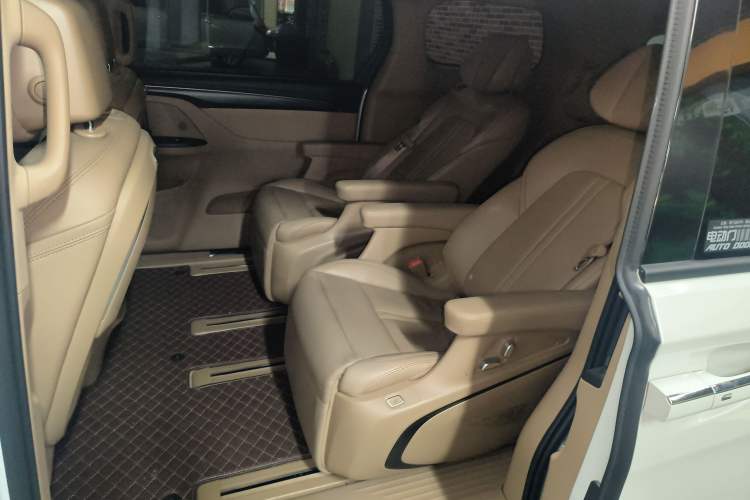 Used Buick GL8 2021 ES Landtrek 653T Luxury Model