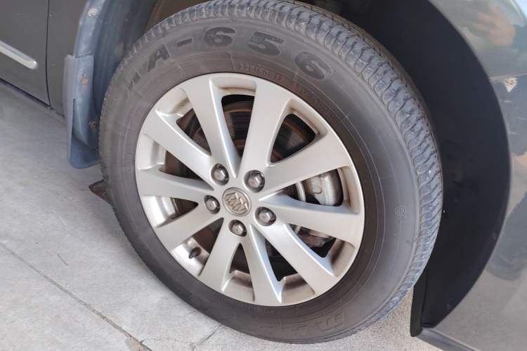 Used Buick GL8 2018 28T Luxury Model China VI Standard
