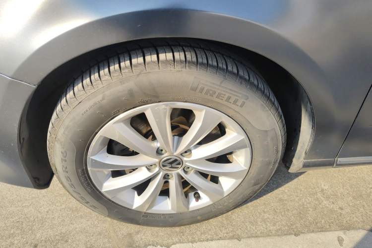 Used Volkswagen Magotan 2013 1.8TSI Premier Model
