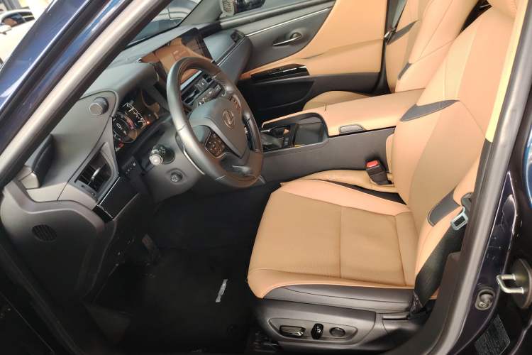 Used Lexus ES 2022 200 Luxury Edition
