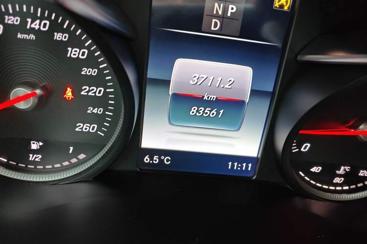 Used Mercedes-Benz GLC 2019 GLC 260 L 4MATIC Dynamic Model
