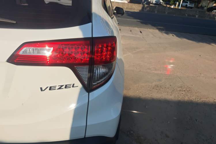 Used Honda Vezel 2019 1.5L CVT Pioneer Edition China VI
