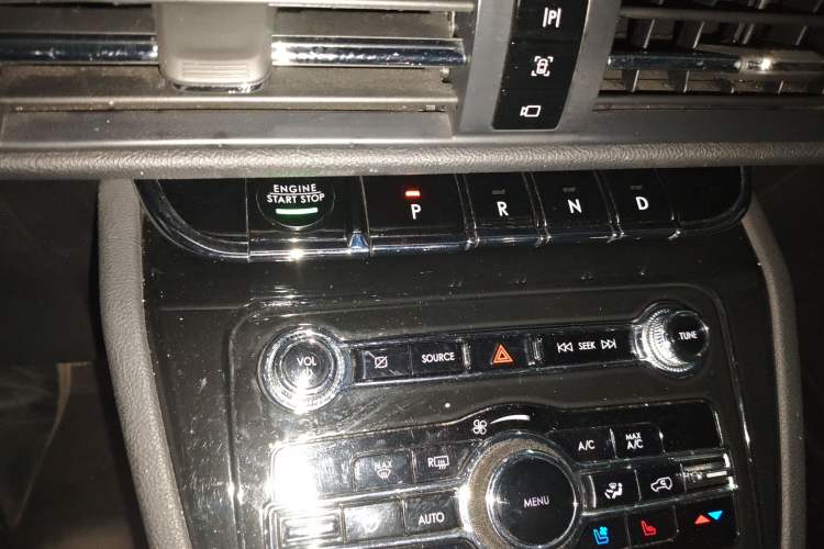 Used Lincoln Corsair 2022 2.0T Two-Wheel Drive Deluxe Edition
