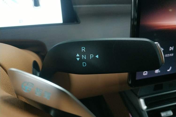 Used BYD Han L 2025 EV Four-Wheel Drive LiDAR Flagship Model
