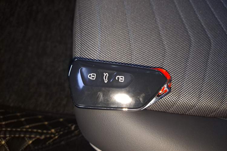 Used Volkswagen ID.3 2025 Smart Model Outstanding Oxygen Edition