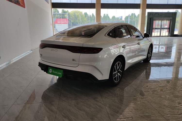 Used BYD Qin L 2024 DM-i 120KM Leading Model
