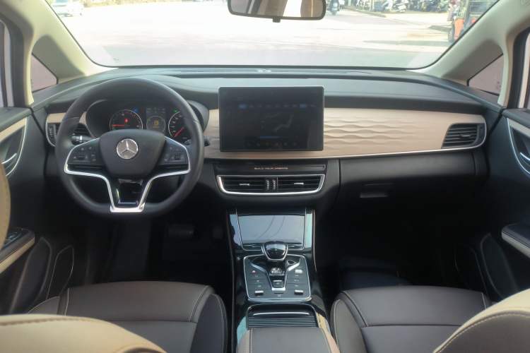 Used BYD Song MAX New Energy 2022 DM-i 105KM Prestige Model
