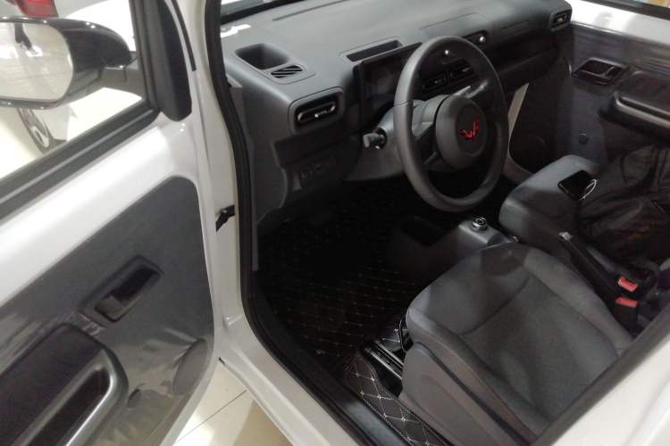 Used Wuling Zhiguang New Energy 2025 Comfort Model