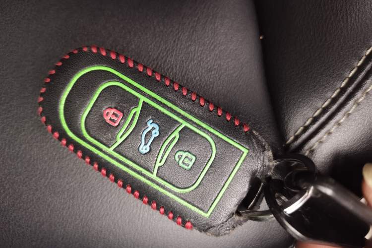 Used Geely Auto Emgrand X7 Sport 2016 1.8TD Automatic ZhiShang Model
