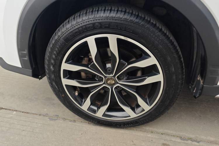 Used Roewe RX5 2016 30T Four-Wheel Drive Automatic Internet Smart Luxury Edition
