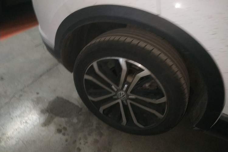 Used Volkswagen T-ROC 2019 280TSI DSG Four-Wheel Drive Luxury Version China V Standard
